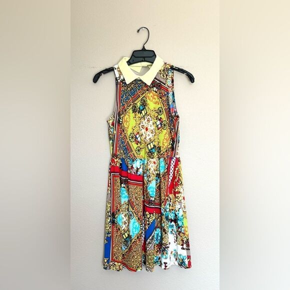 Audrey 3+1 Colorful Pattern V Back Dress - Picture 2 of 8